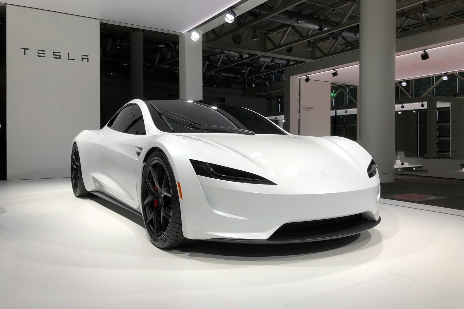 Tesla Model Y on a Virginia highway